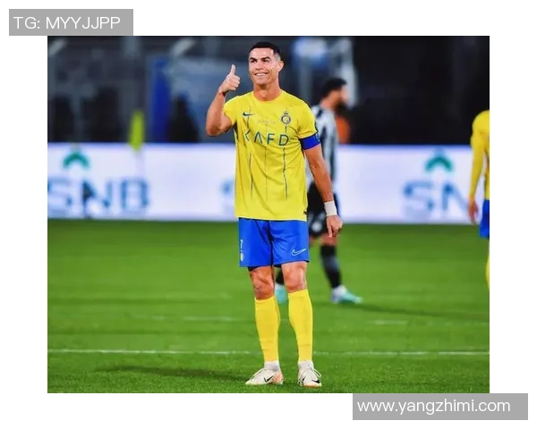 最美女足球星深情表白C罗勇敢告白背后的真情故事