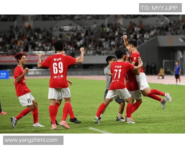 绿茵传奇巨星荟萃纵横赛场点燃激情时刻